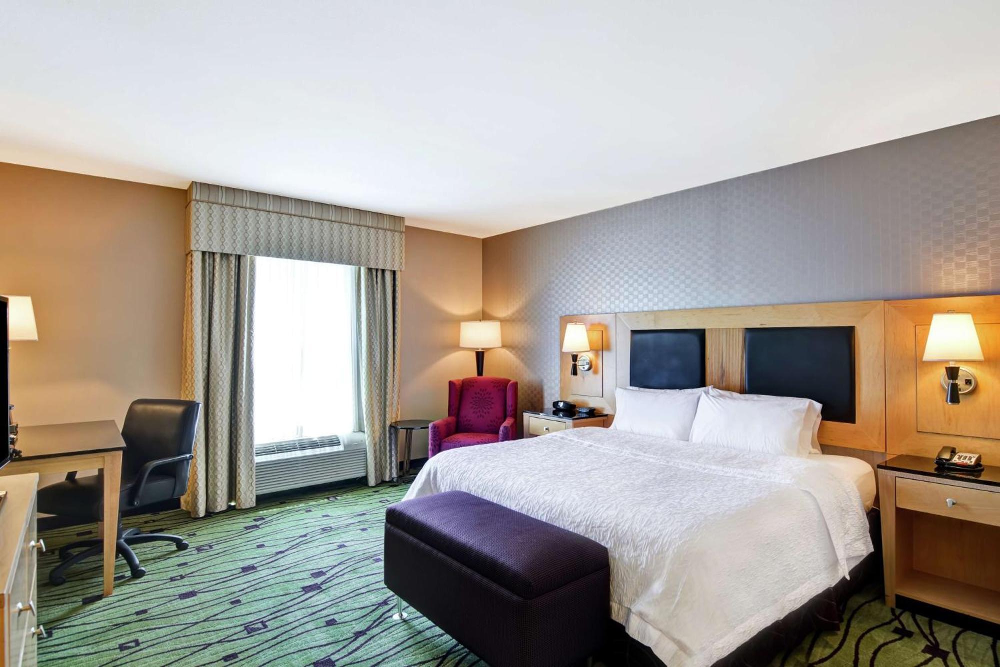 Hampton Inn & Suites Crabtree Raleigh Exterior photo